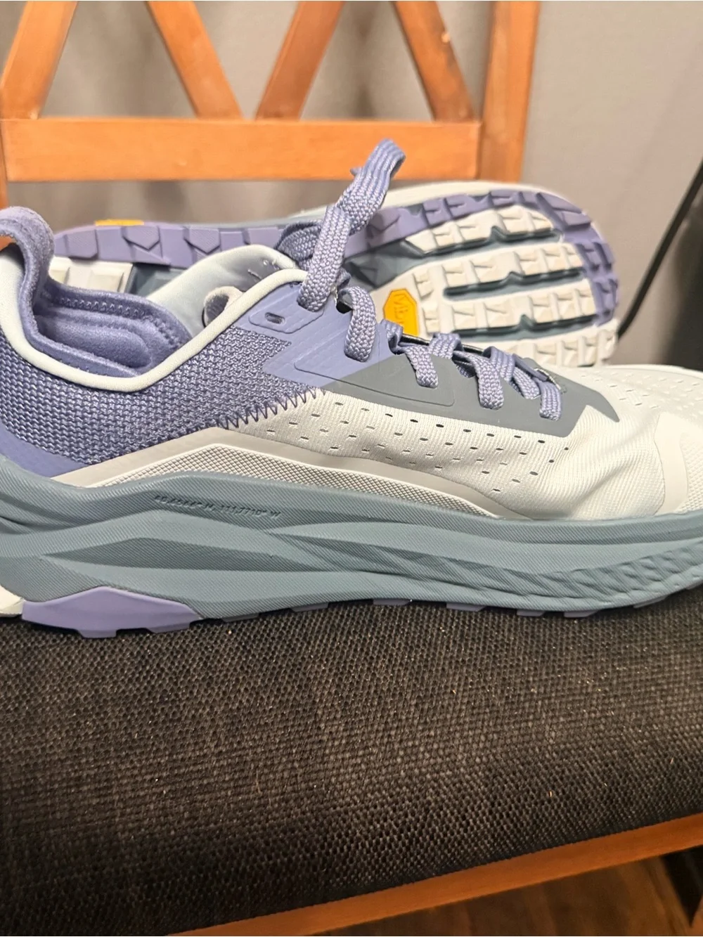 Altra Women's Olympus 6